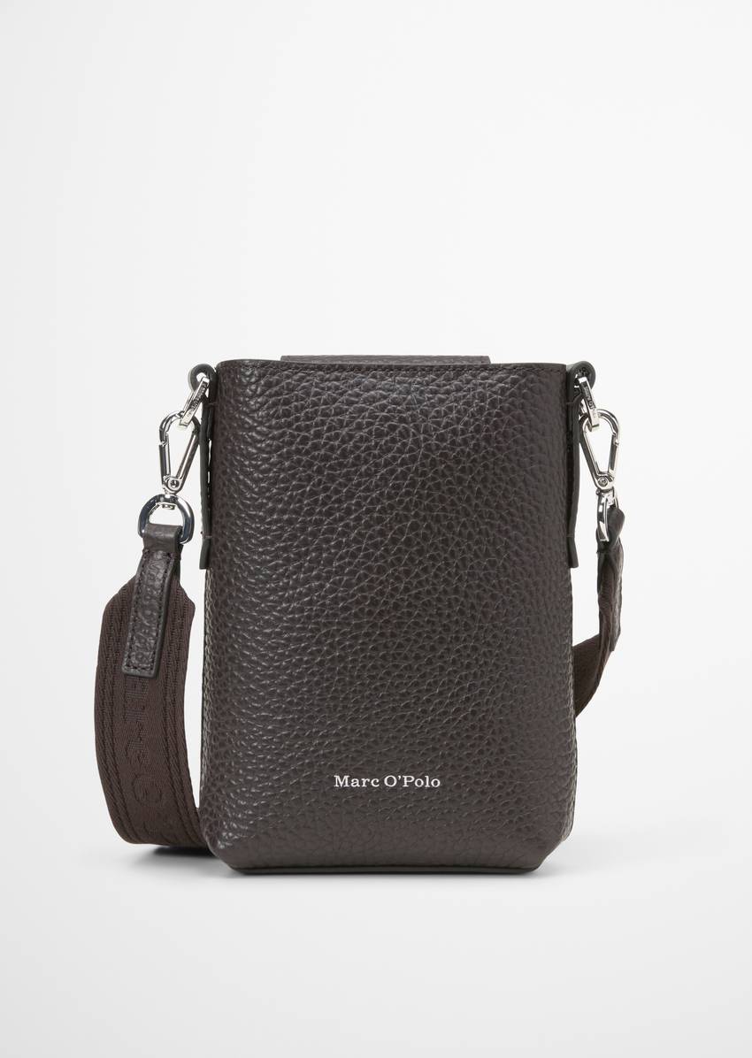 Smartphone case made from grained cowhide