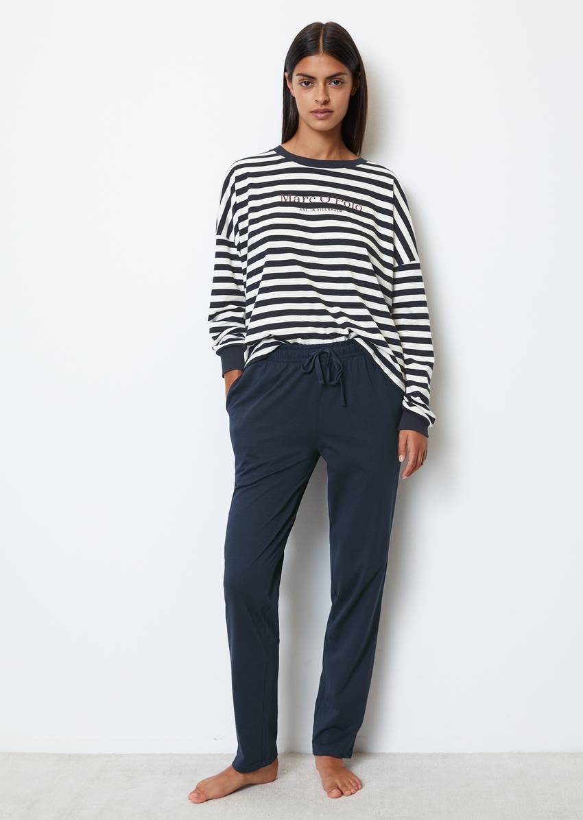 Lounge pyjama set made from soft organic cotton jersey