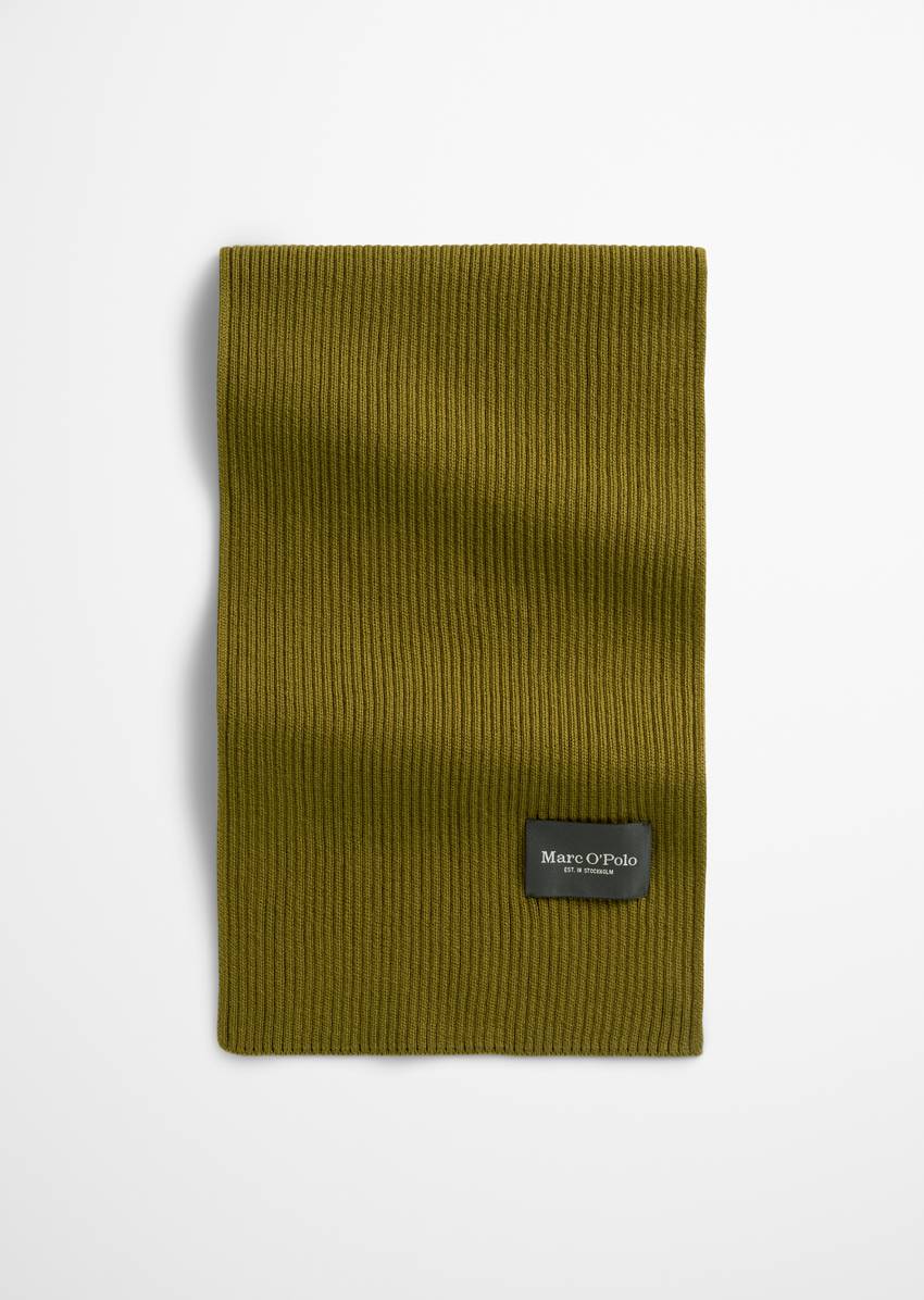 Knitted scarf made from pure organic cotton