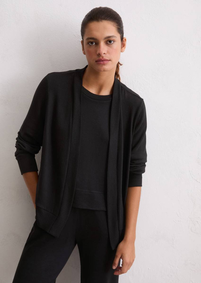 Lounge cardigan Made from a soft TENCEL™ modal blend