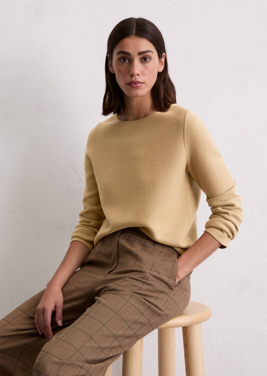 Sweater slim made from organic cotton