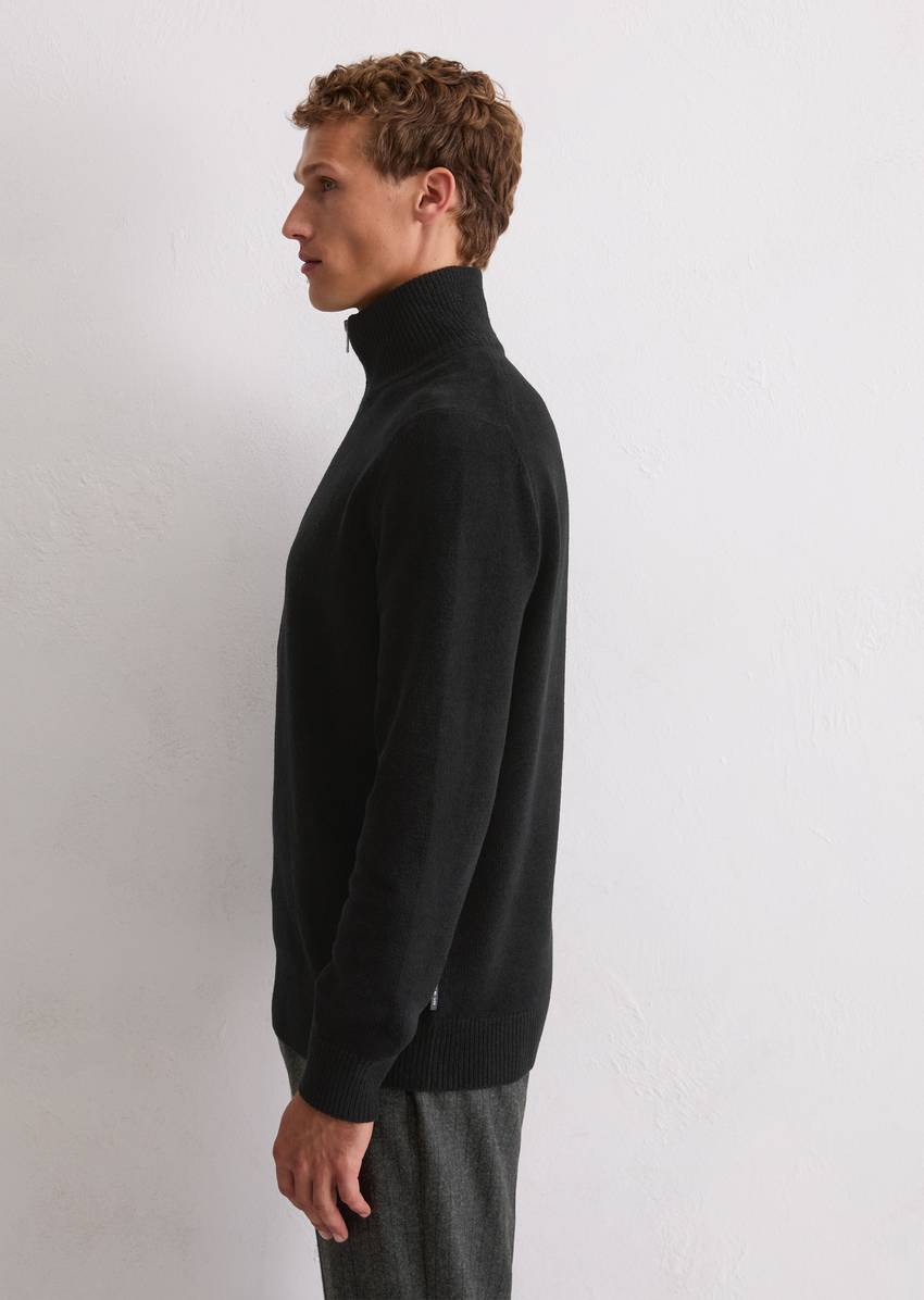 Troyer regular made from fine chenille