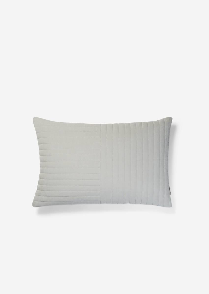 Cushion model Viosa with recycled filling