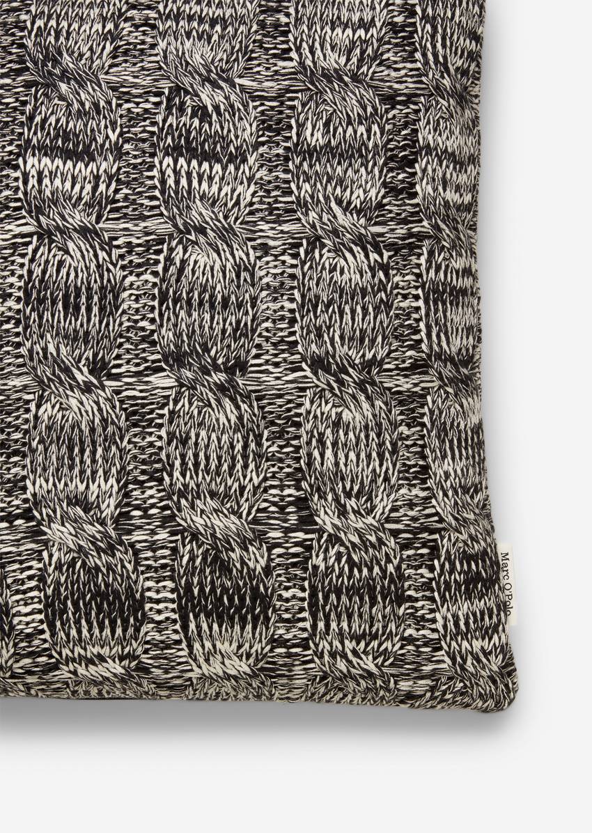 Decorative cushion model Ainaa made from pure organic cotton