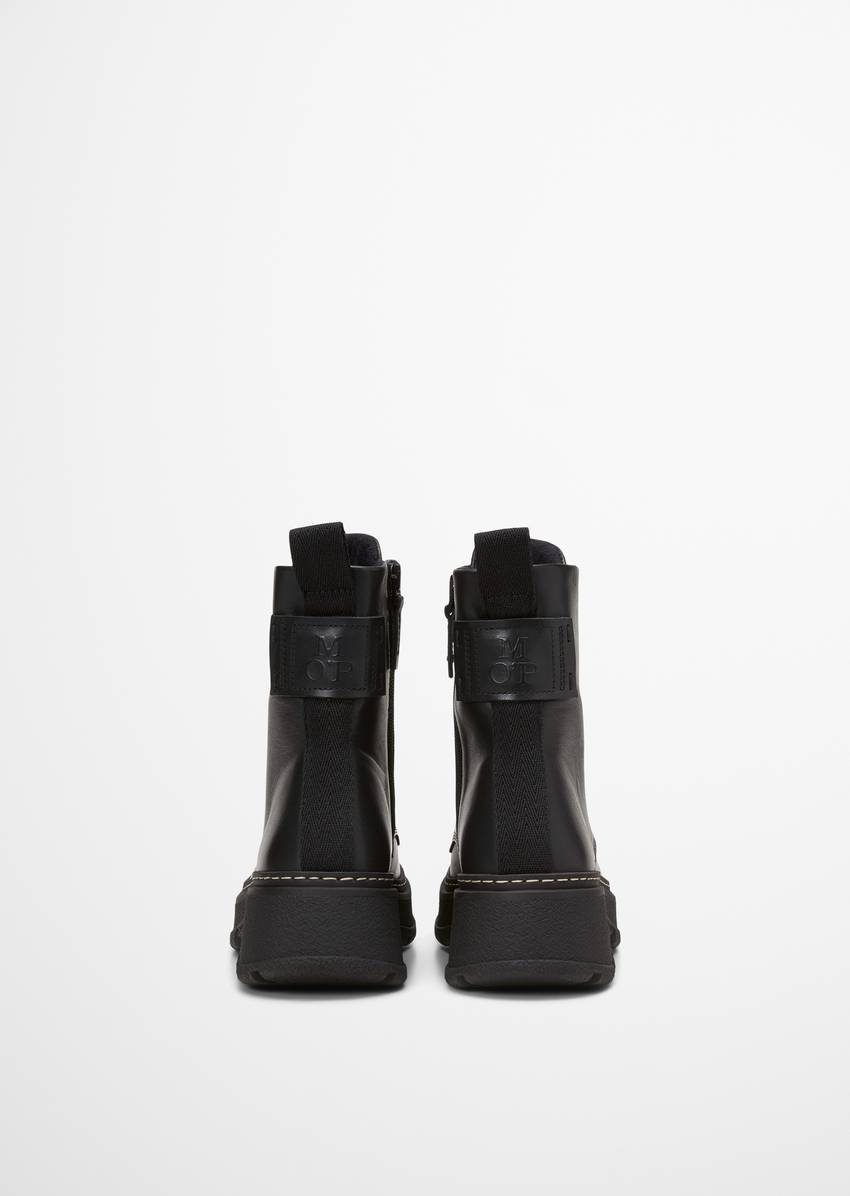 Lace-up boots model Elisa with lightweight TR outsole