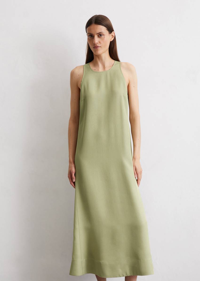 Dress relaxed Made from flowing Naia™ twill