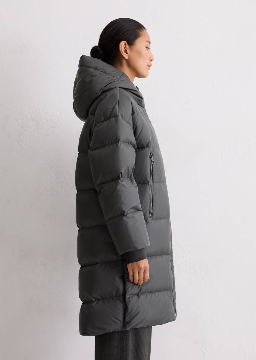 Hooded down coat fitted made from recycled polyester water-repellent