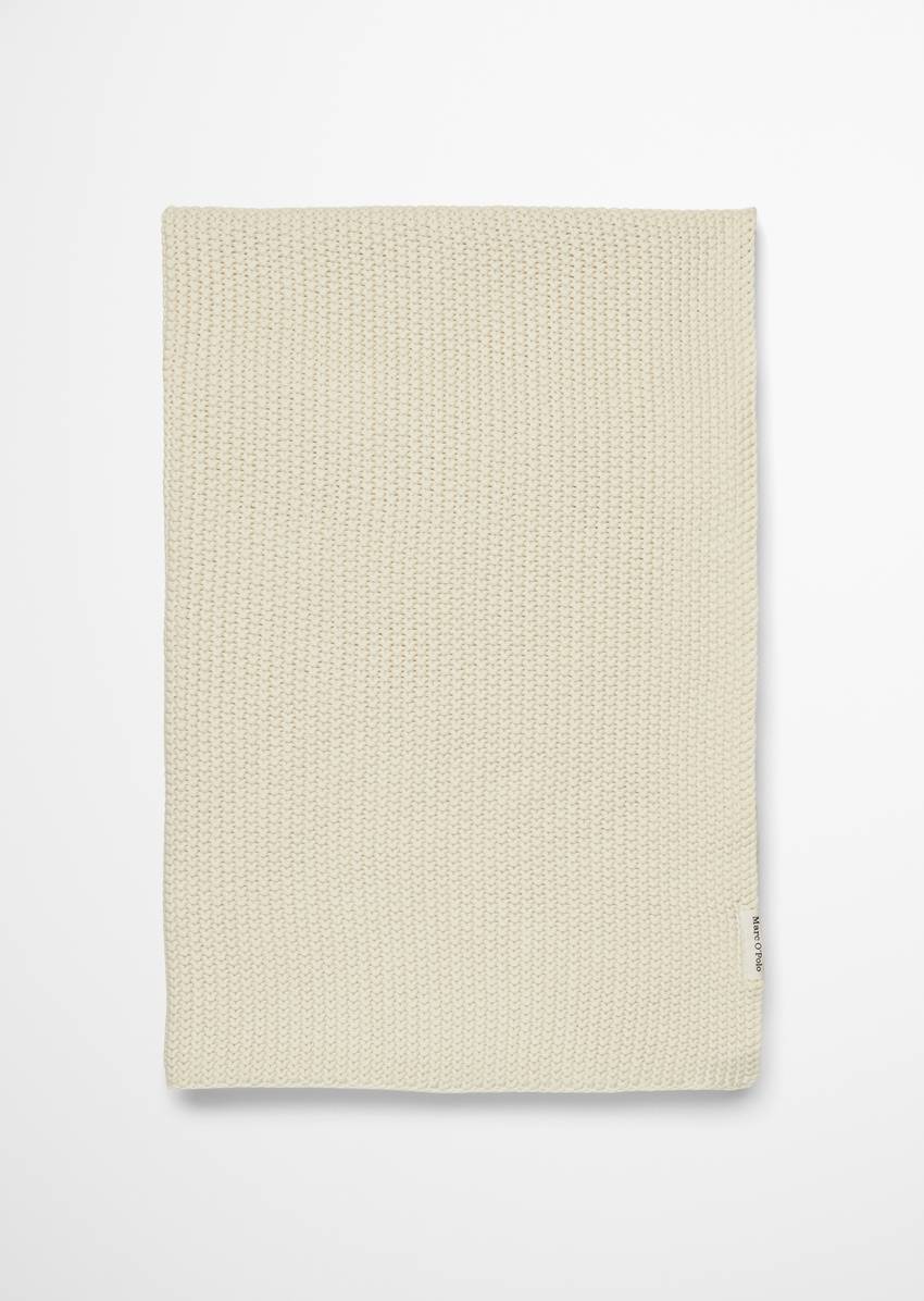 Plaid Model Nordic Knit made from pure organic cotton