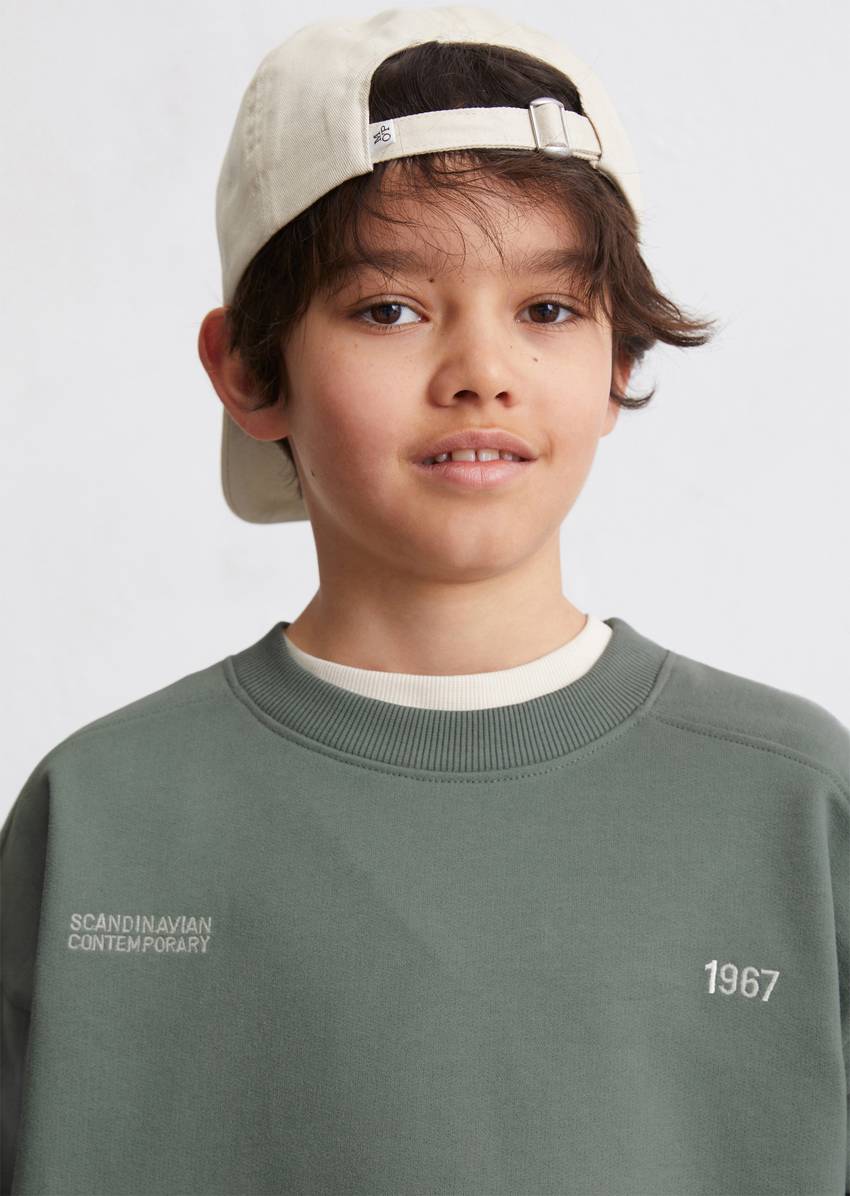 TEENS-BOYS sweatshirt made from pure organic cotton