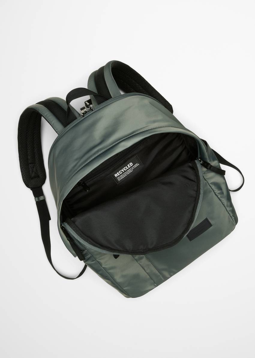 Backpack medium made from recycled nylon