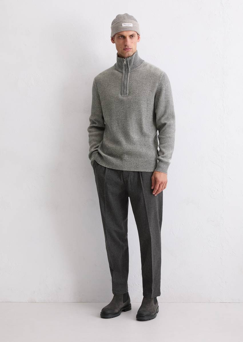 Troyer regular made from a cotton/virgin wool blend