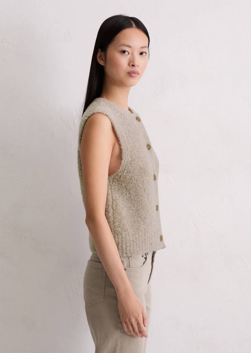 Regular sleeveless cardigan made from a wool/alpaca wool mix
