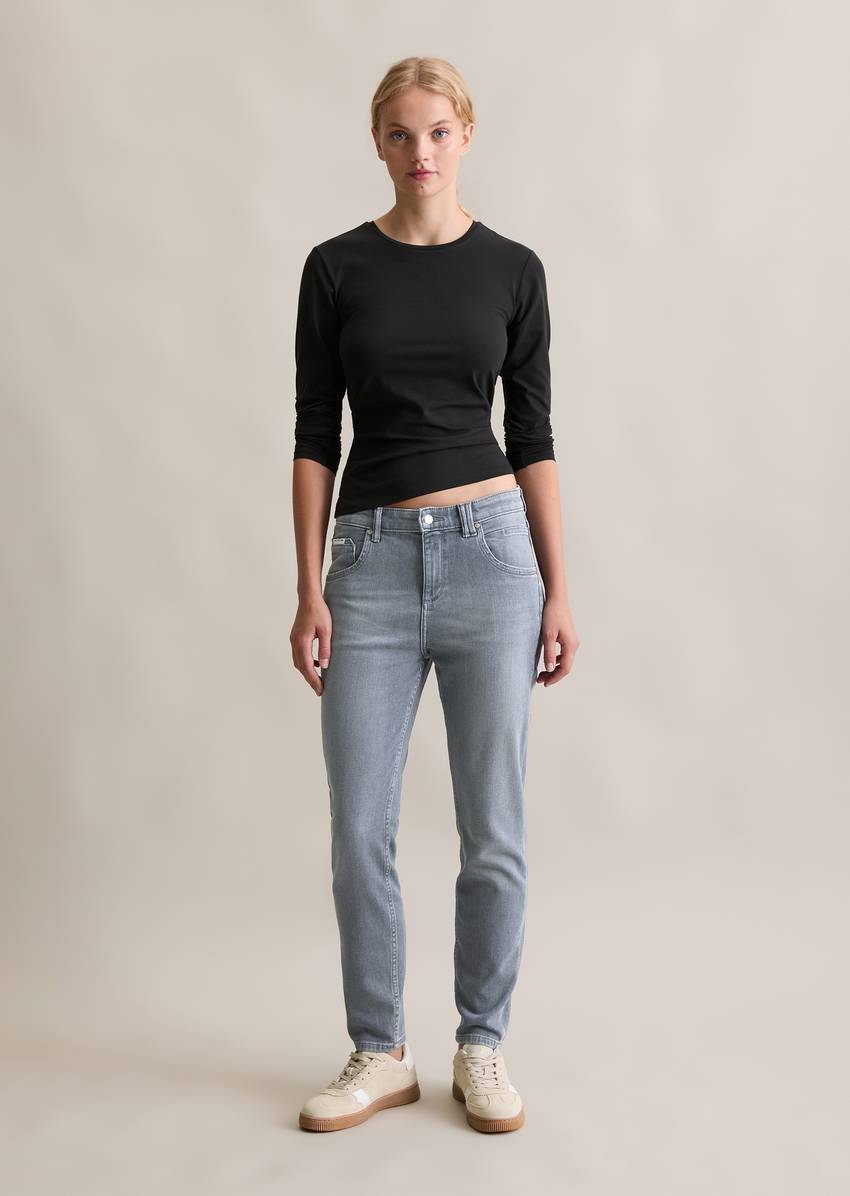 Jeans model Freja boyfriend made from gray stretch denim