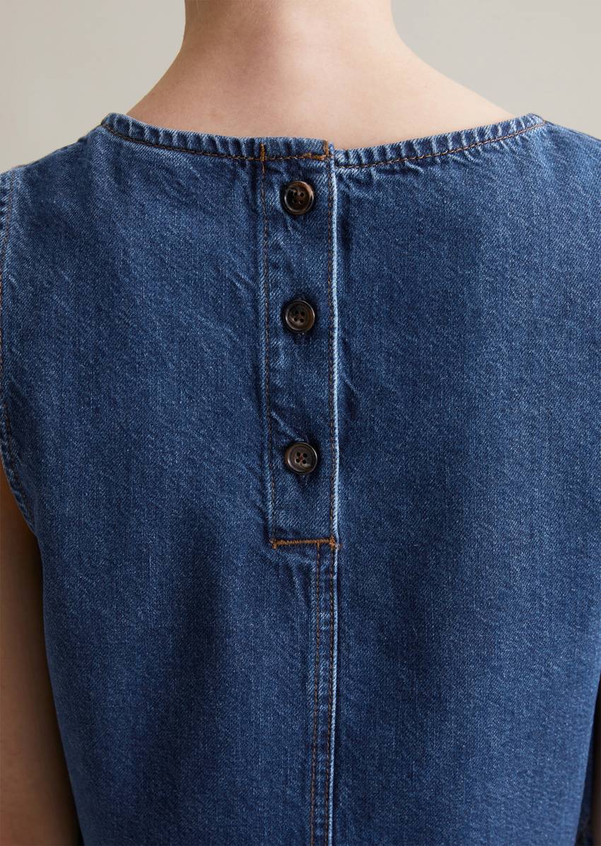 Cropped denim top made from pure organic cotton