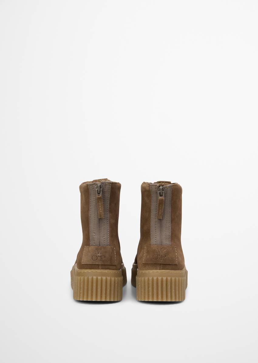 Zipper boot model Bianca made of suede with warm lining