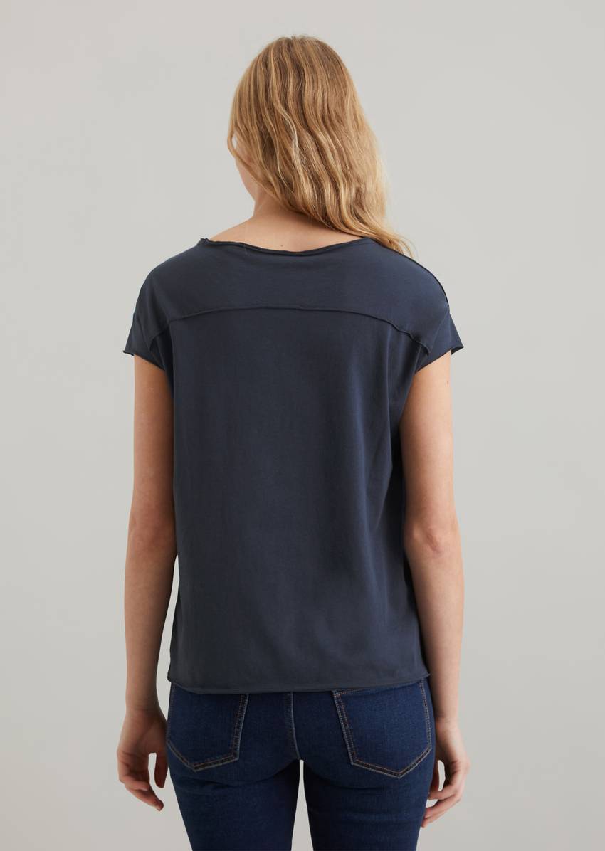 Relaxed T-shirt made of organic cotton