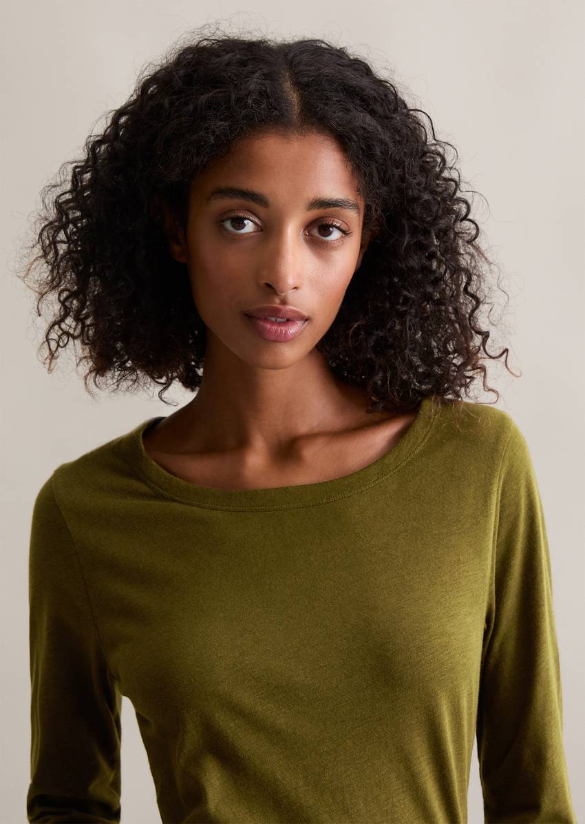 DfC longsleeve slim made from particularly soft slub jersey