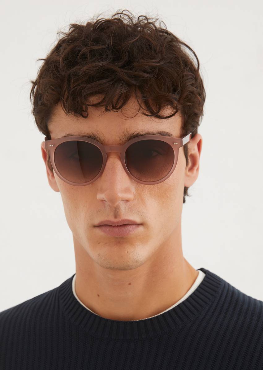 Unisex sunglasses in panto style