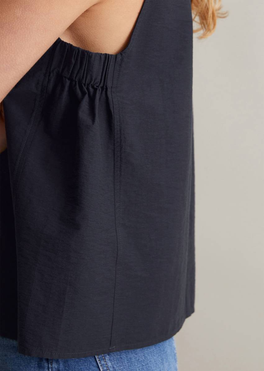 Regular cropped blouse top made from an organic cotton mix