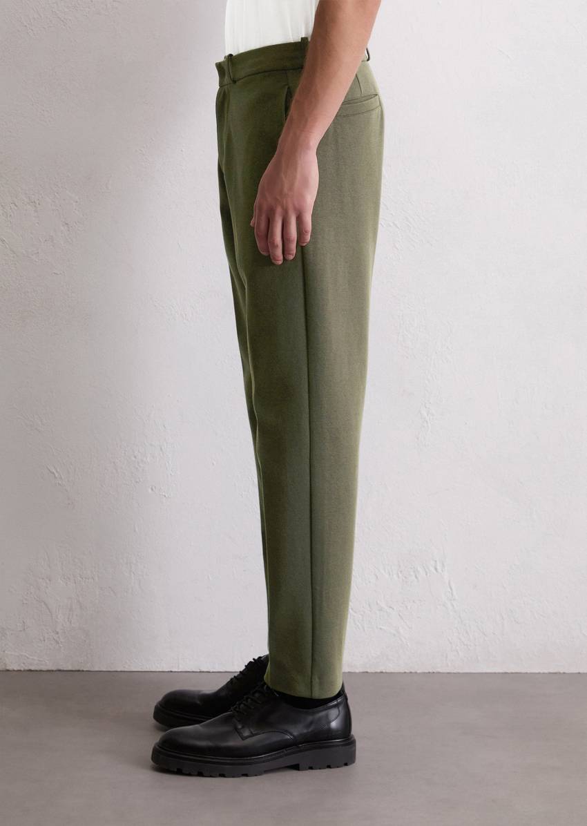 Regular sweatpants made from a stretchy organic cotton blend