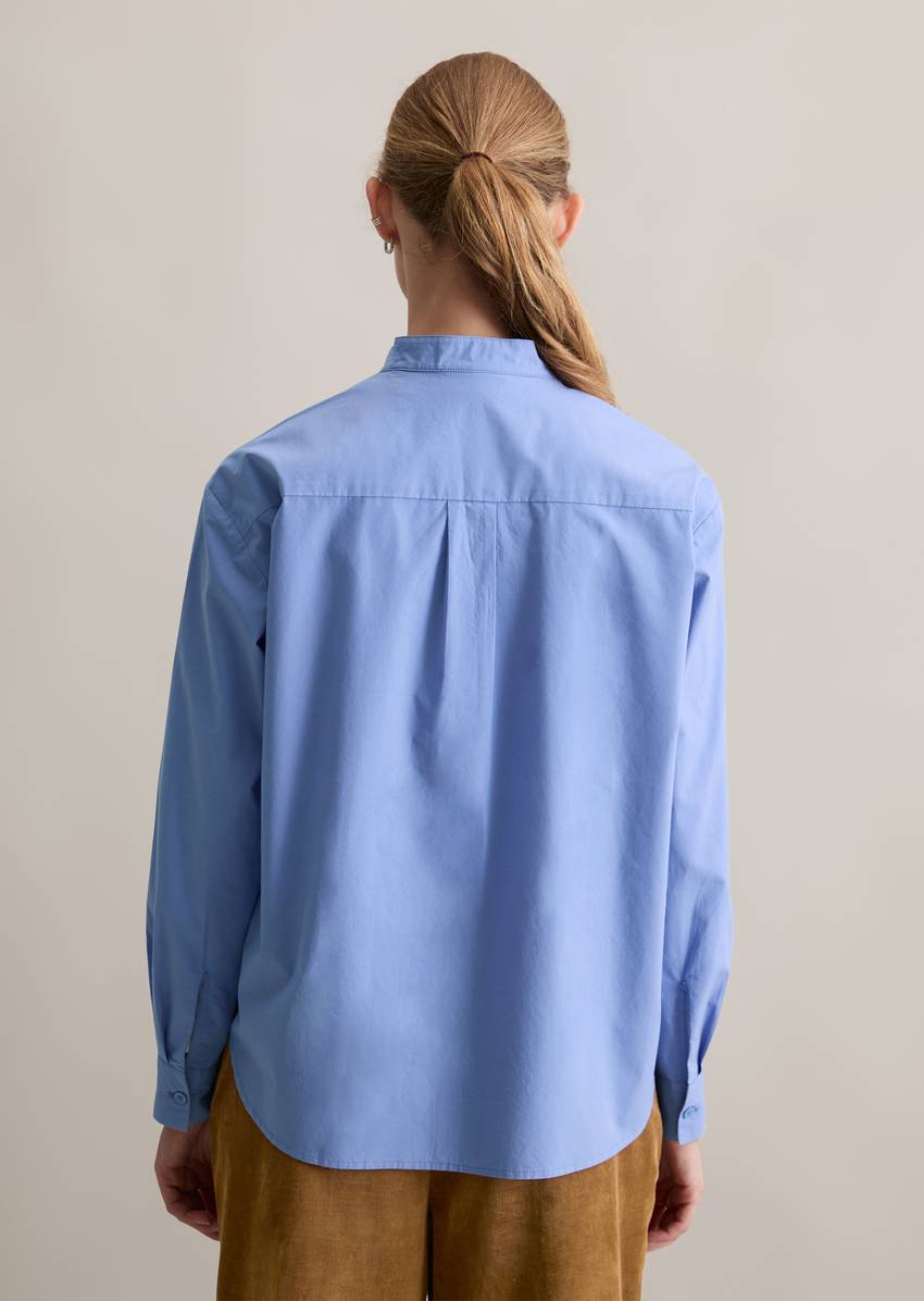 Relaxed stand-up collar blouse made from soft poplin