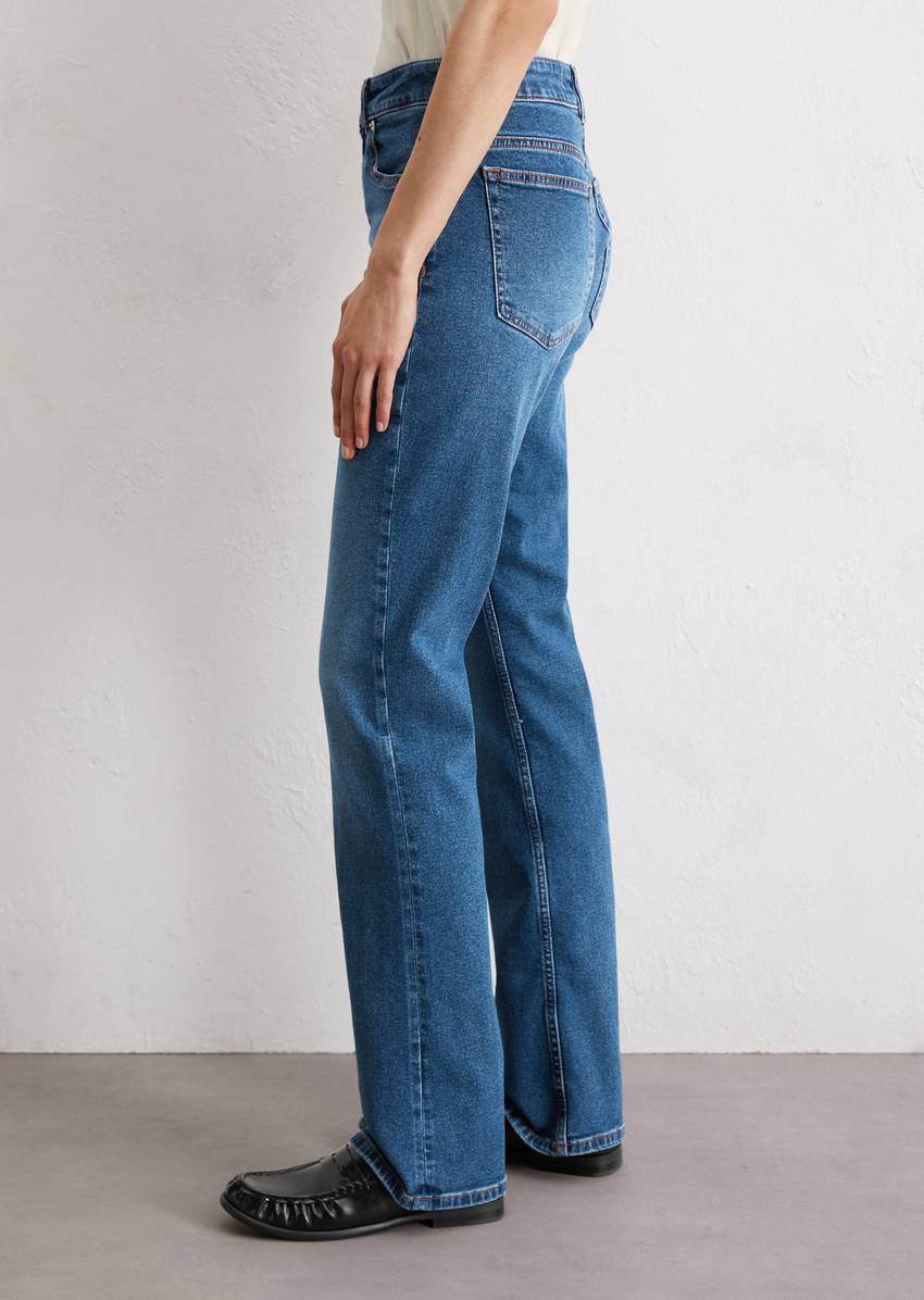Jeans model Kiruna flared made from organic cotton blend stretch
