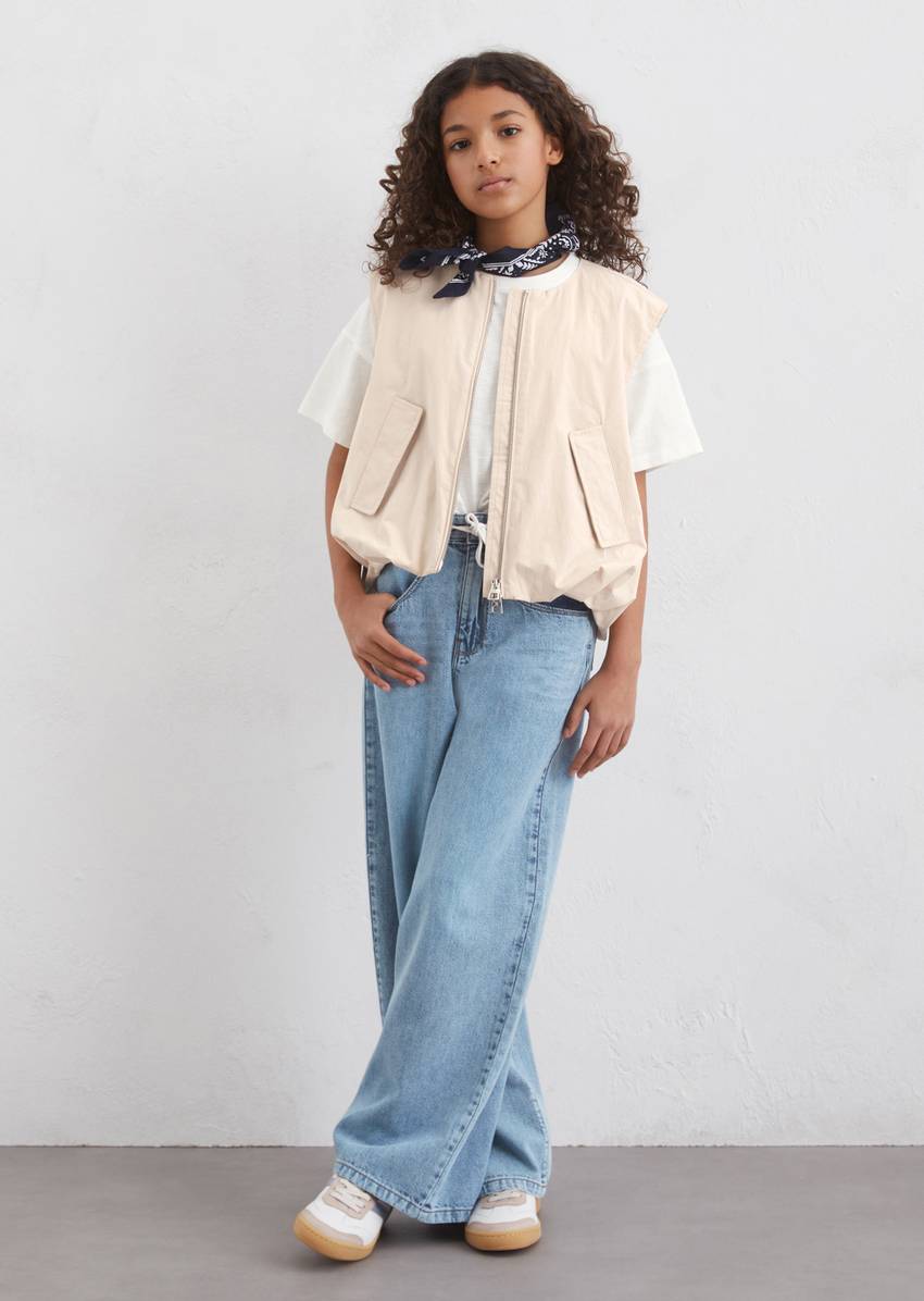 TEENS-GIRLS made from an organic cotton blend