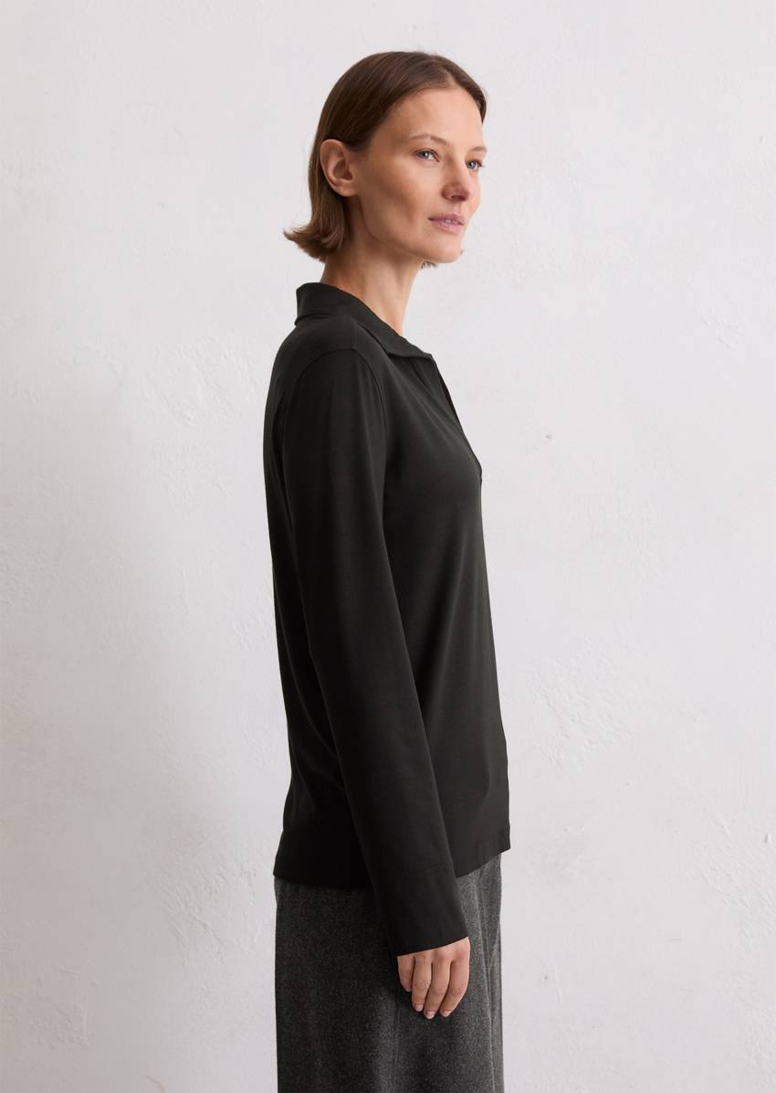 Regular polo-style jersey blouse made from a viscose-modal blend