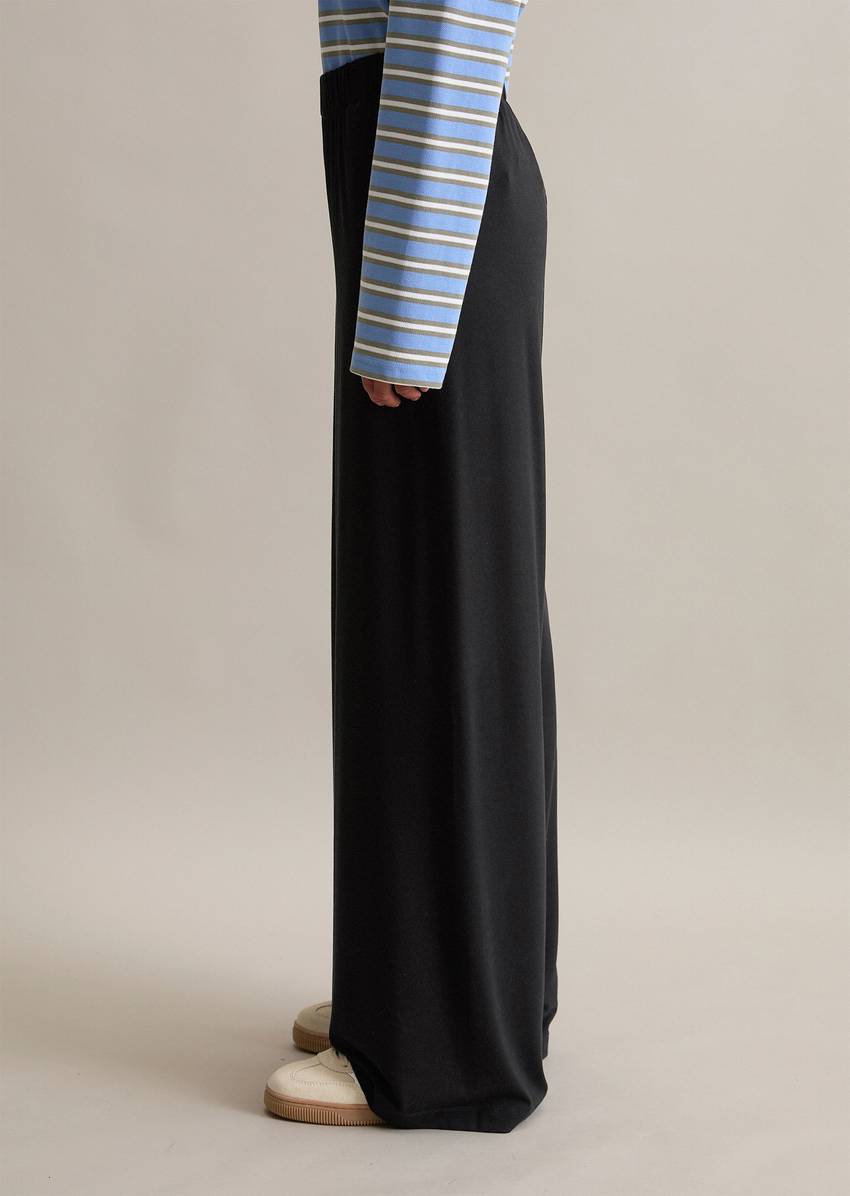 Jersey pants wide from LENZING™ ECOVERO™