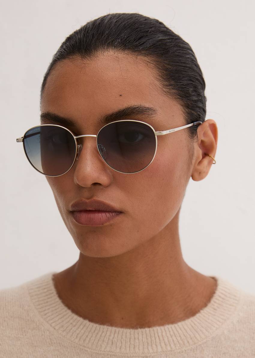 Unisex sunglasses Made of lightweight metal