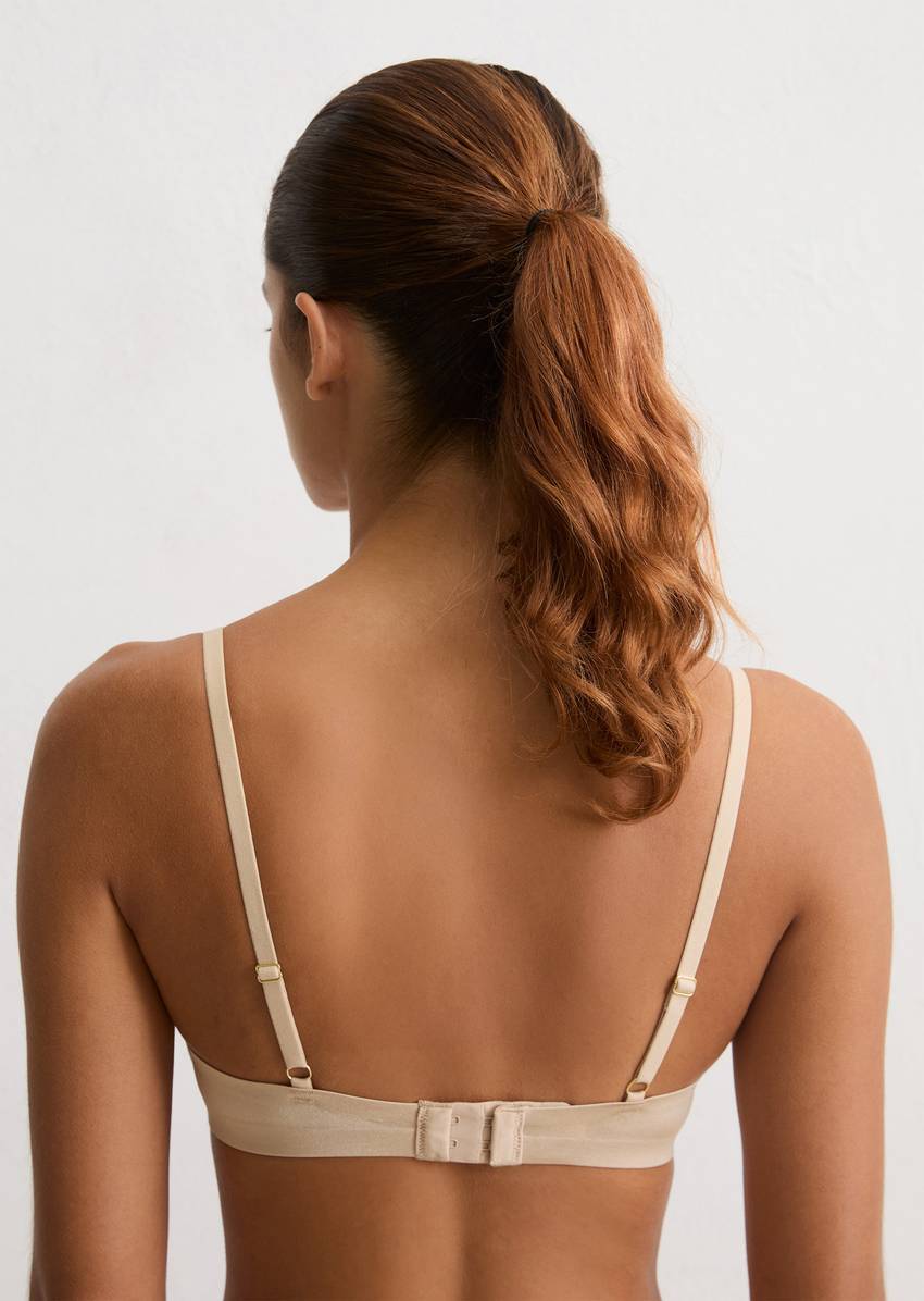 Cup bra made from recycled material