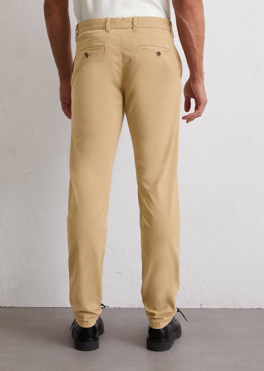 Chino model Osby tapered made from an organic cotton blend