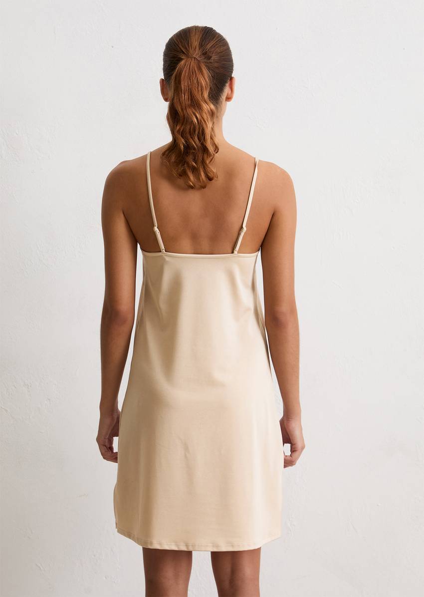 Lounge dress with an elegant sheen