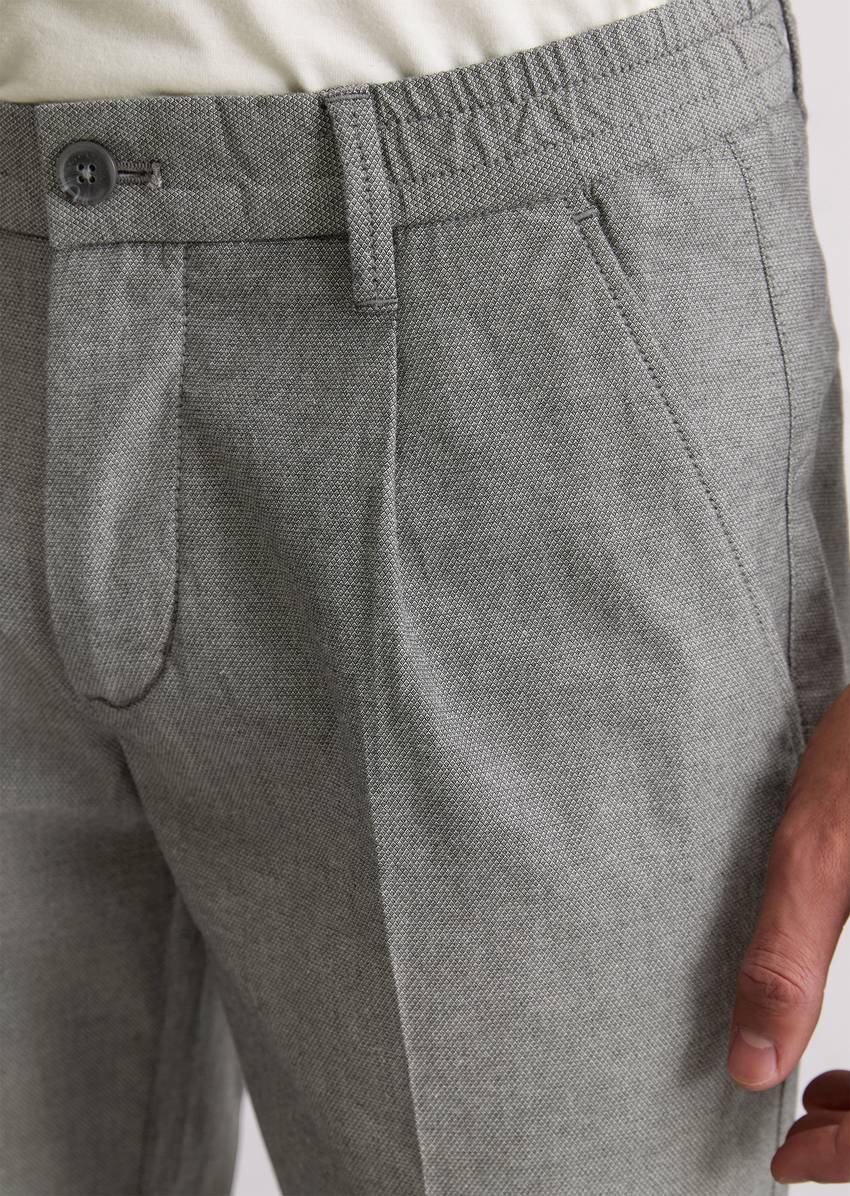 Chino Model Stig Jogger pleats shaped made from an organic cotton blend