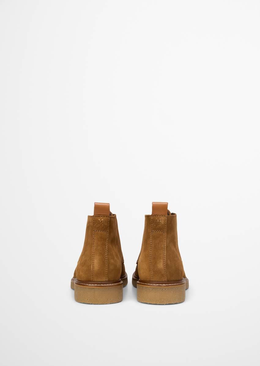 Desert Boot Model Linus made from soft suede cowhide