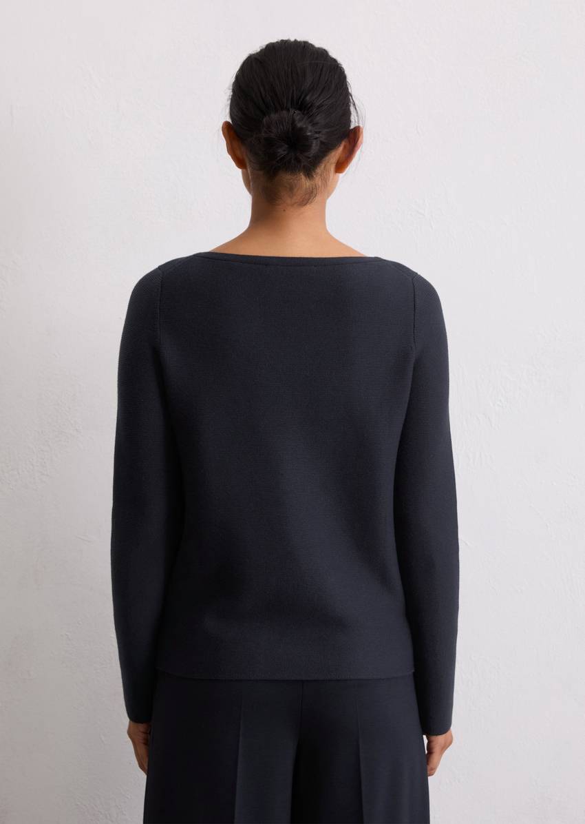 Sweater slim made from organic cotton