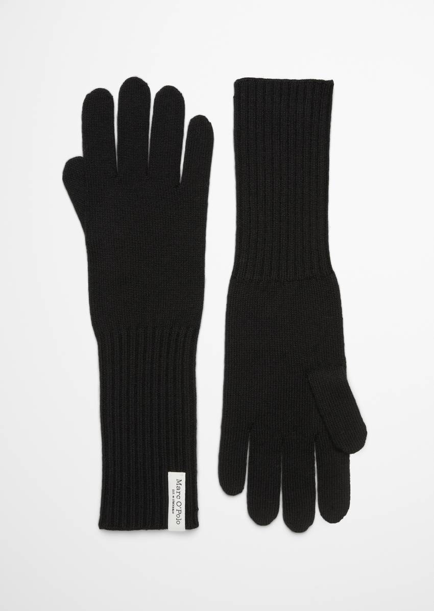 Finger gloves made from pure merino wool
