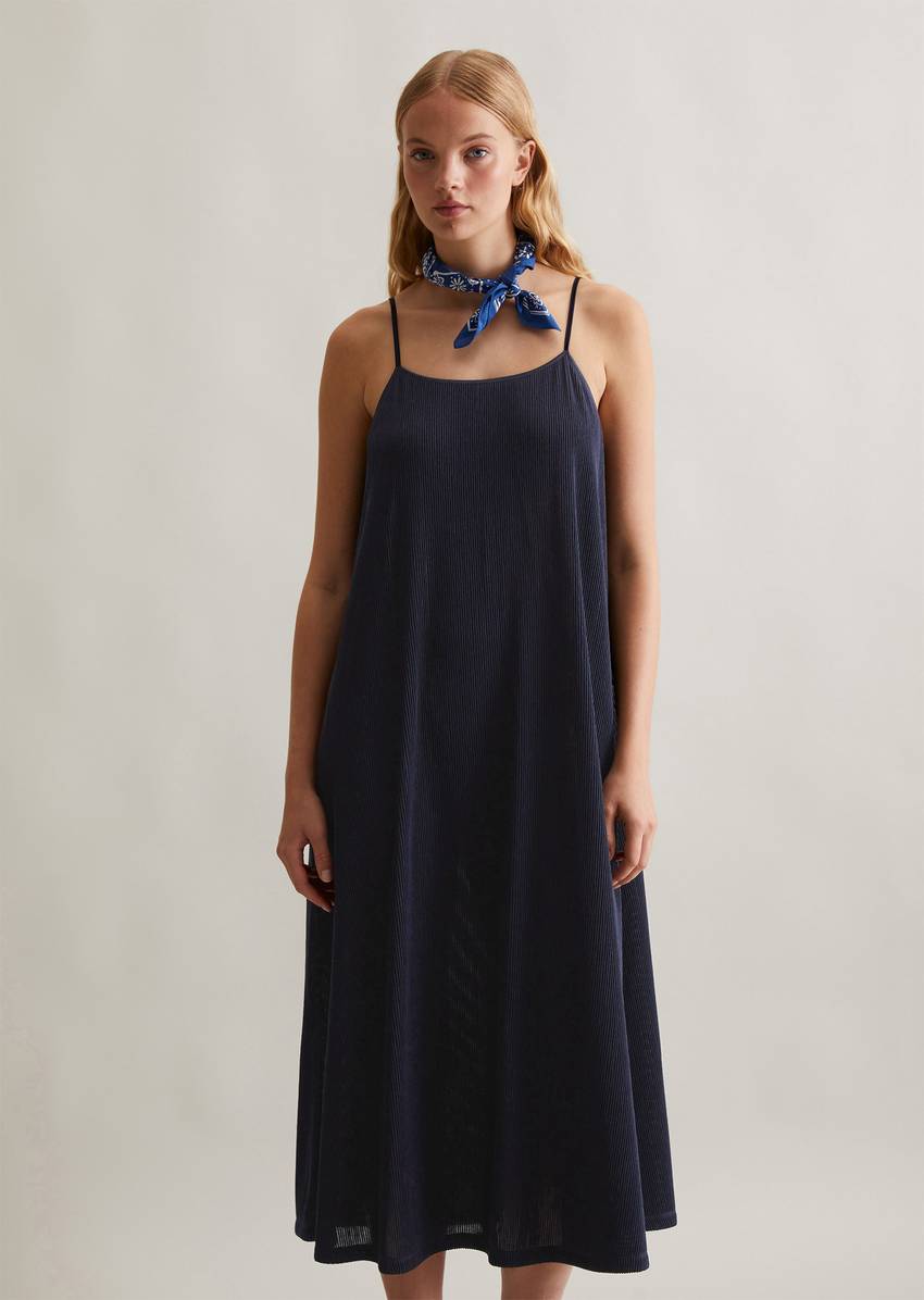 Spaghetti strap dress flared made from pleated jersey