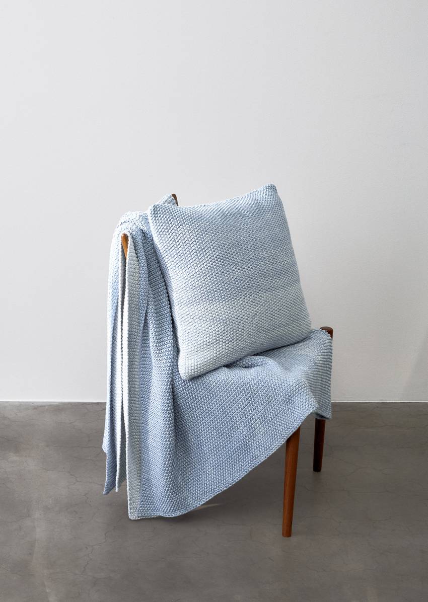 Plaid Model Nordic Knit melange made from soft organic cotton