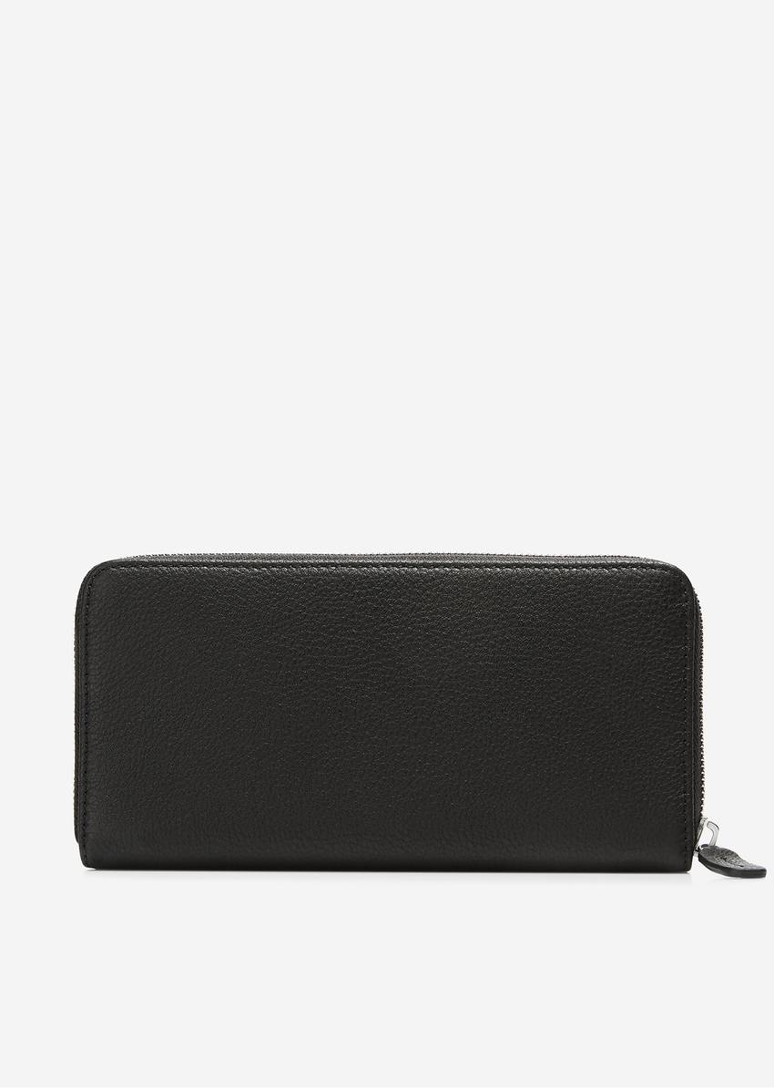 Zip purse Made of high-quality leather material