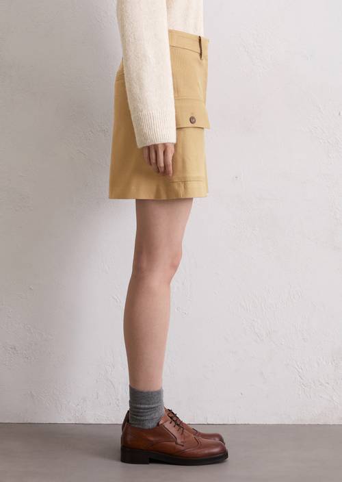 Cargo mini skirt shaped made from stretch twill