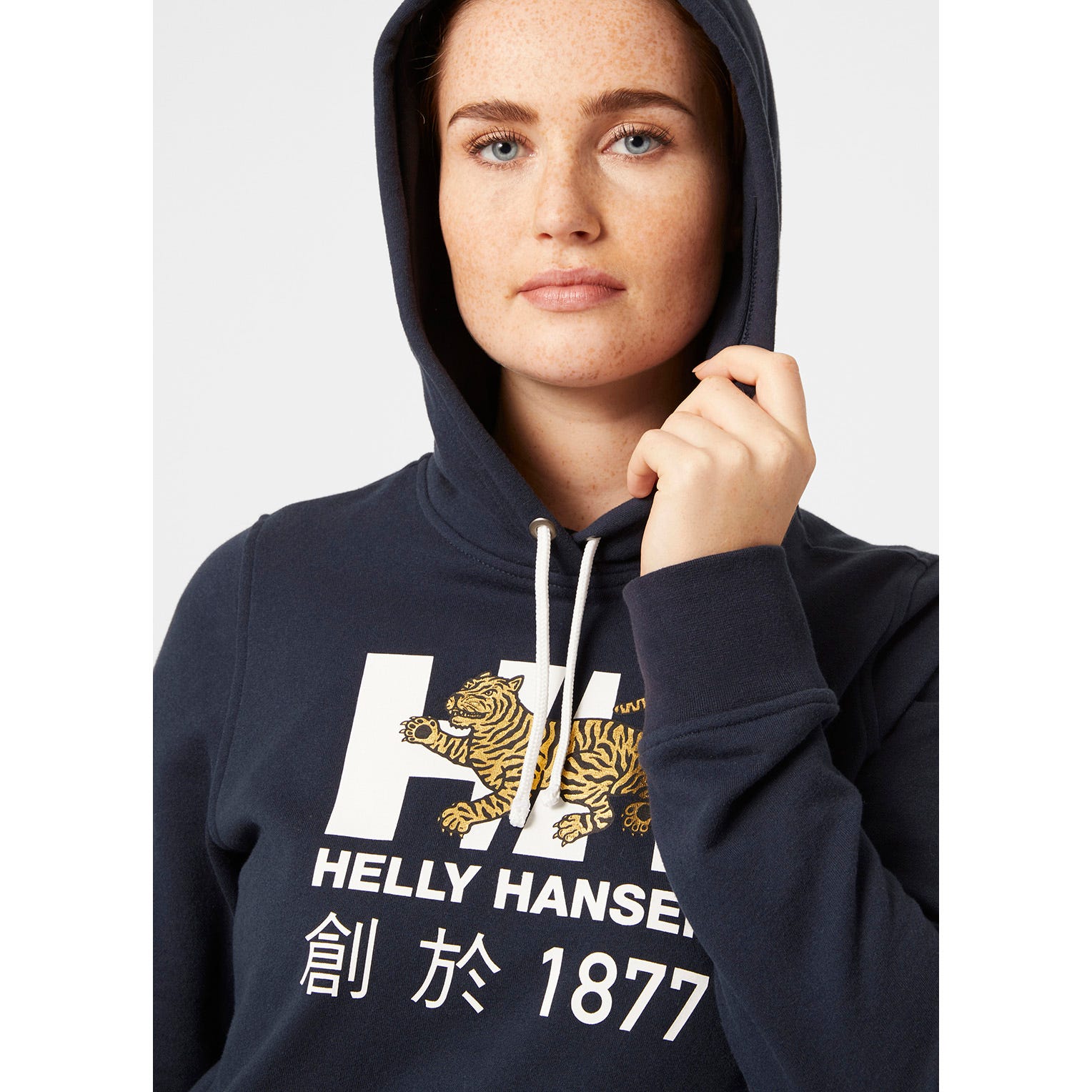 W CELEBRATION HOODIE
