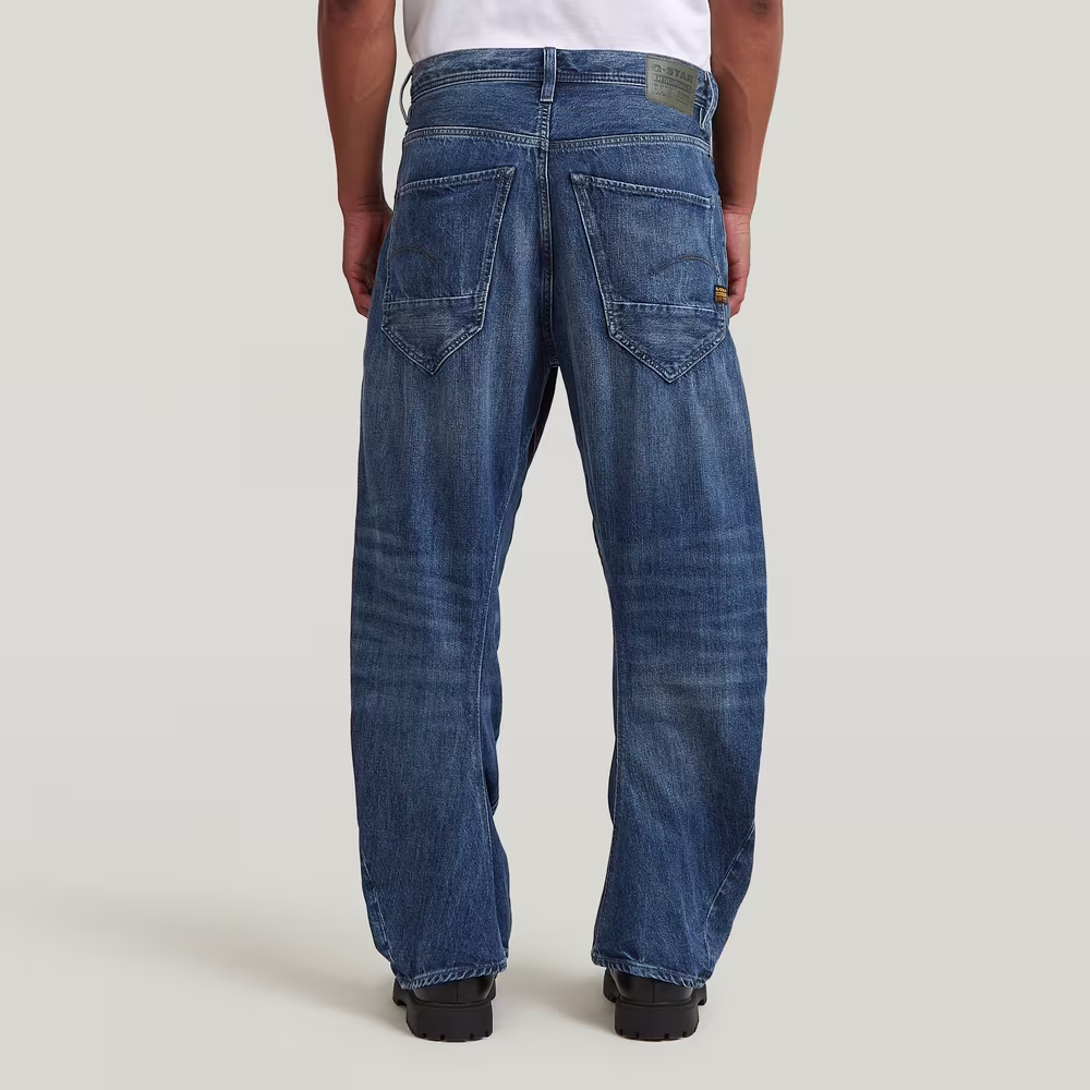 Arc Loose Jeans