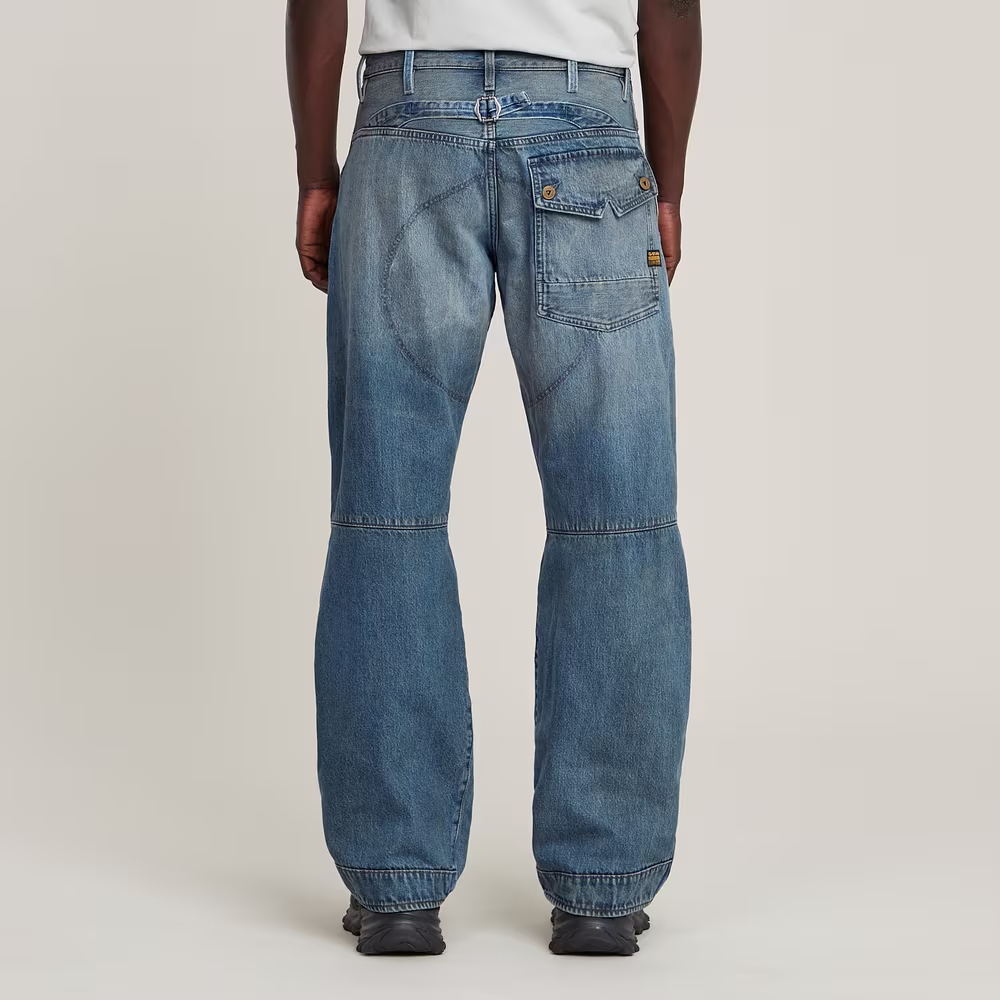 5620 Loose Jeans