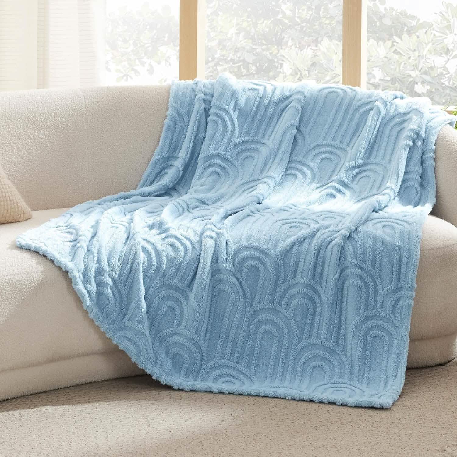 GentleSoft® Arch Shaggy Sherpa Fleece Blanket