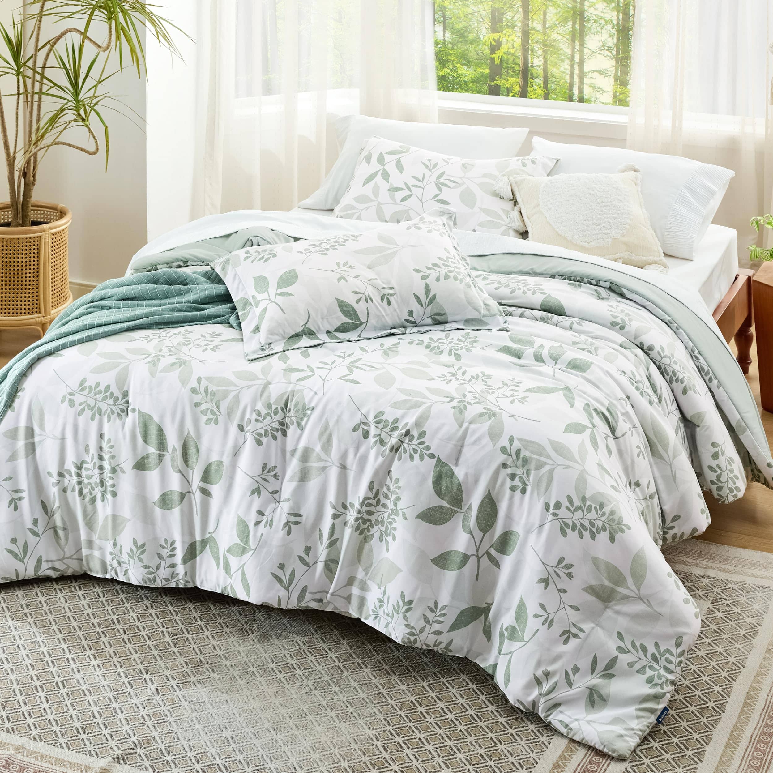 GentleSoft® Retro Botanical Comforter Set