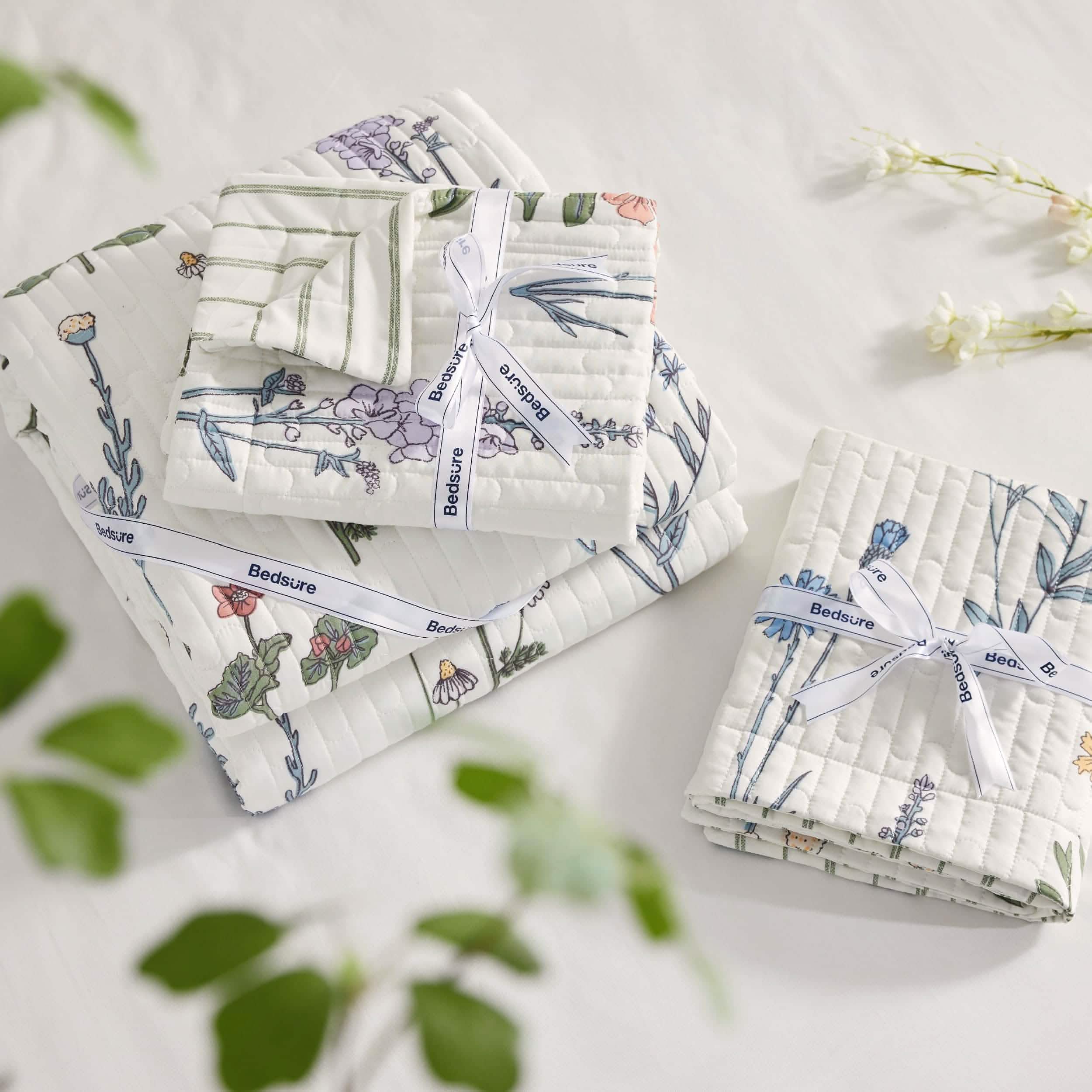 GentleSoft® Botanical Quilt Set