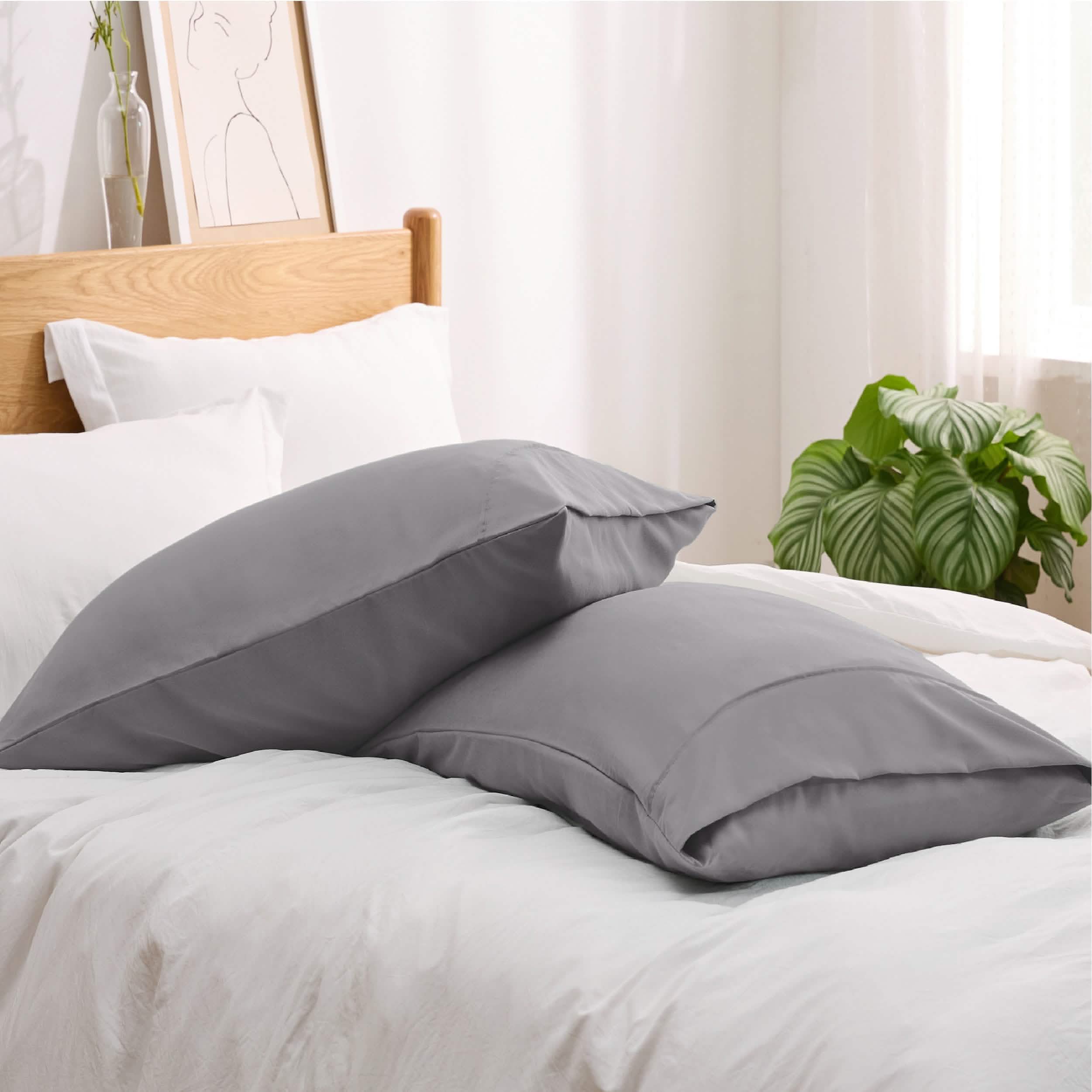 GentleSoft® Fade and Stain Resistant Microfiber Pillowcase