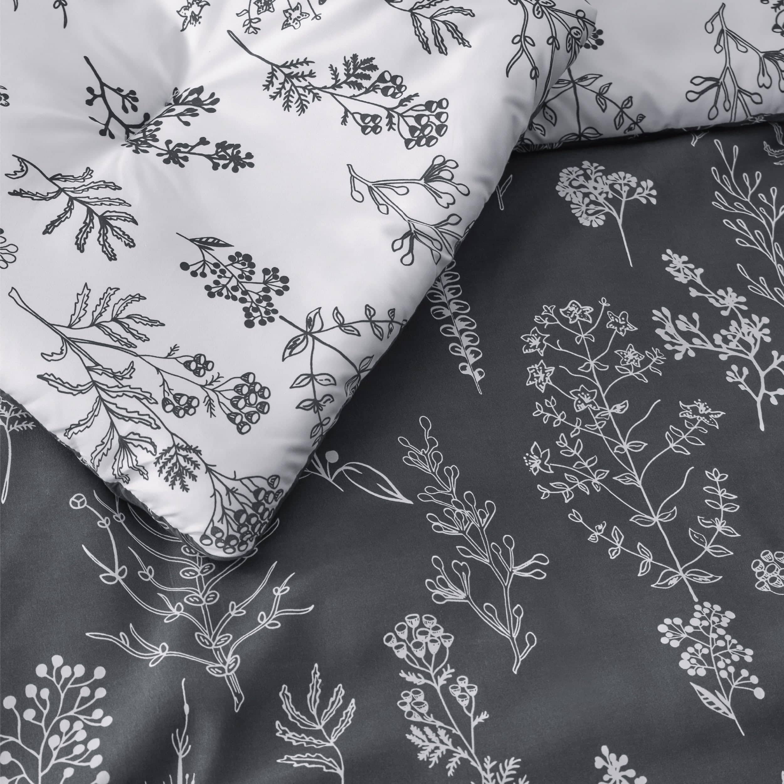 GentleSoft® Retro Botanical Comforter Set