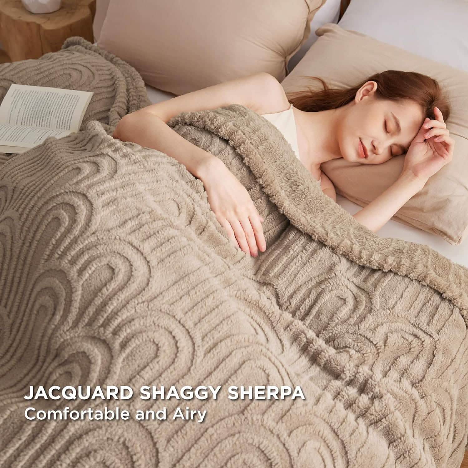 GentleSoft® Arch Shaggy Sherpa Fleece Blanket